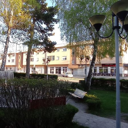 Apartments Hana City Center Ливно Екстериор снимка
