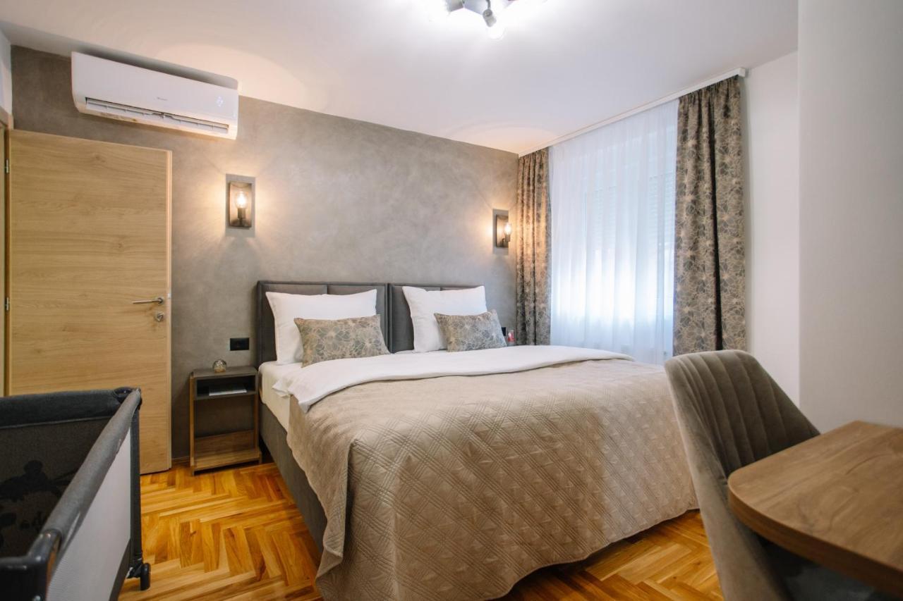Apartments Hana City Center Ливно Екстериор снимка