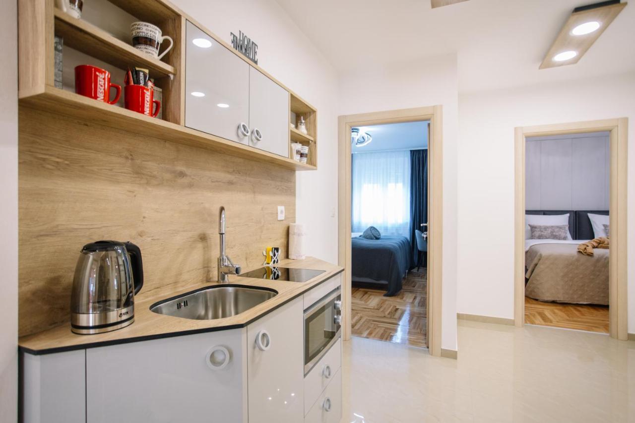 Apartments Hana City Center Ливно Екстериор снимка