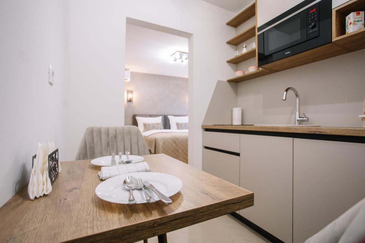 Apartments Hana City Center Ливно Екстериор снимка