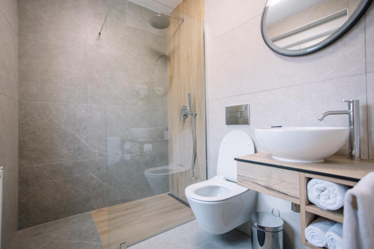 Apartments Hana City Center Ливно Екстериор снимка