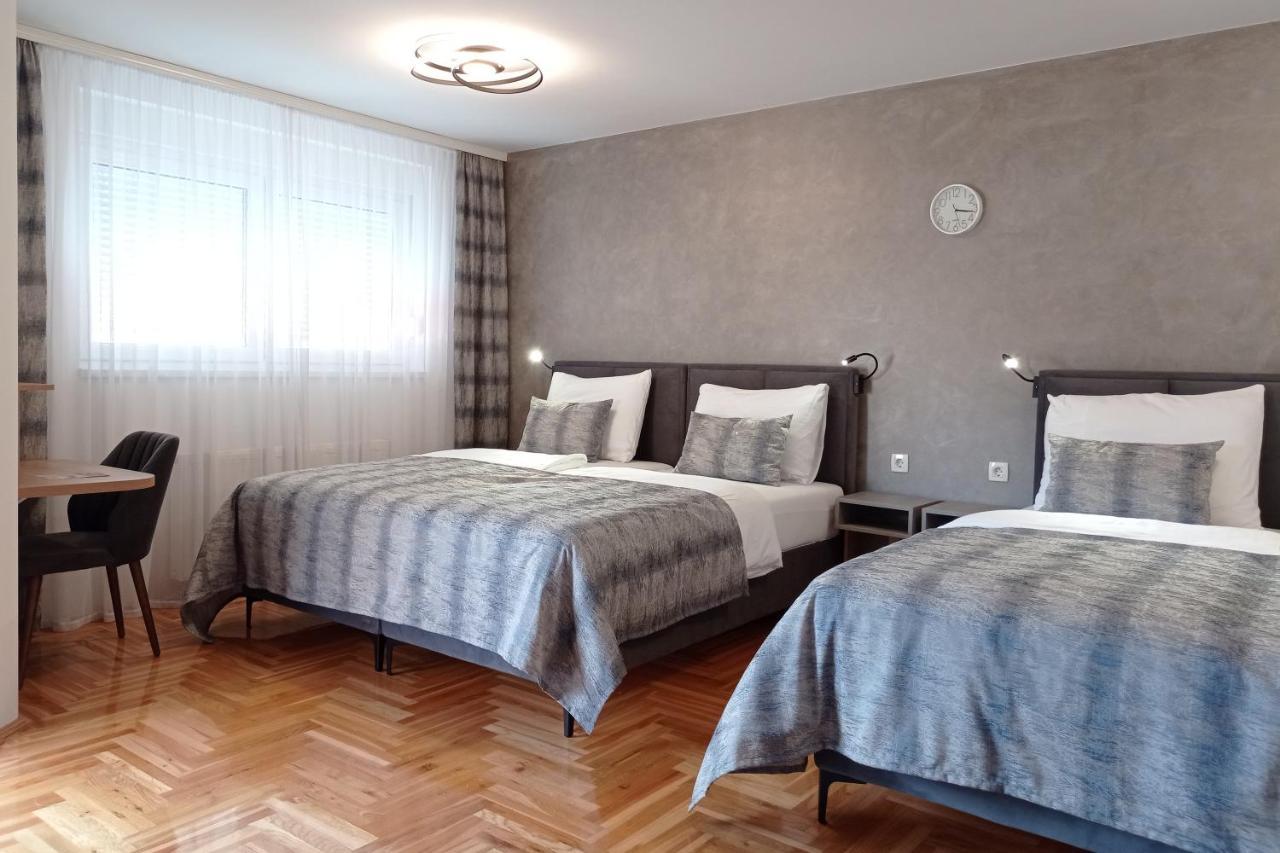 Apartments Hana City Center Ливно Екстериор снимка