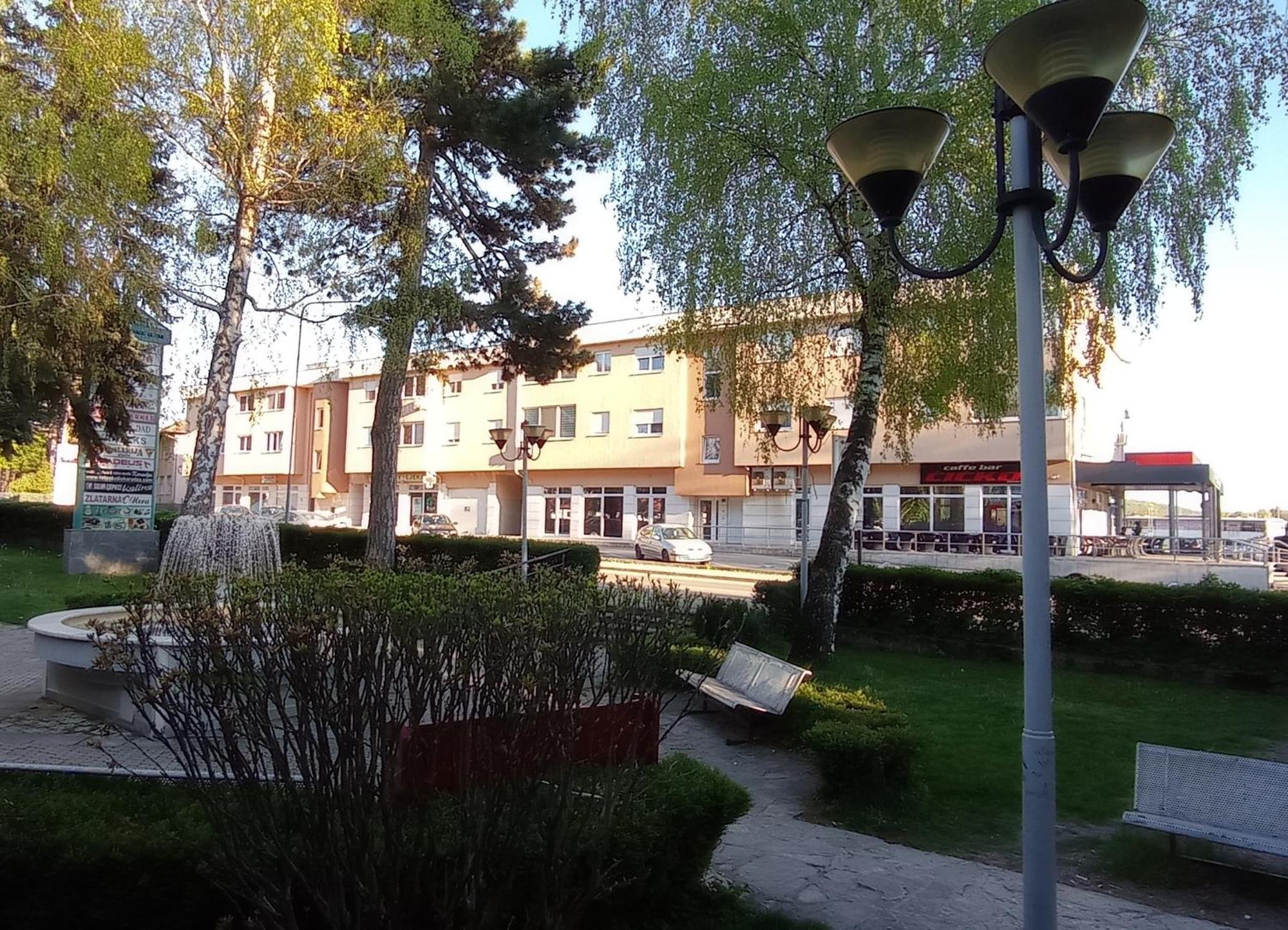 Apartments Hana City Center Ливно Екстериор снимка